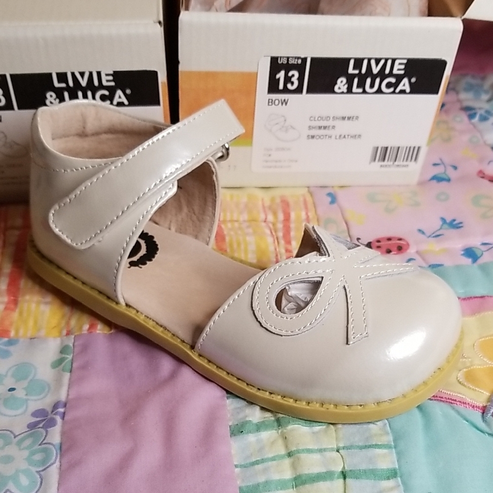 Livie & Luca Mary Janes Cloud Shimmer Bows Size 13 New In the Box